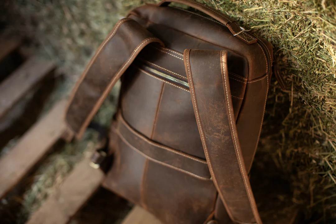 THE FARM BAG BY MATT MATHEWS - Image 8